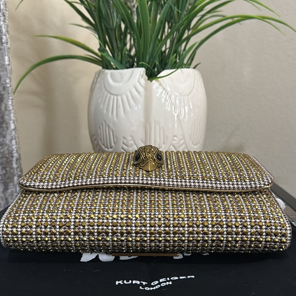 Kurt Geiger Kensington Wallet on a Chain - Picture 4 of 13